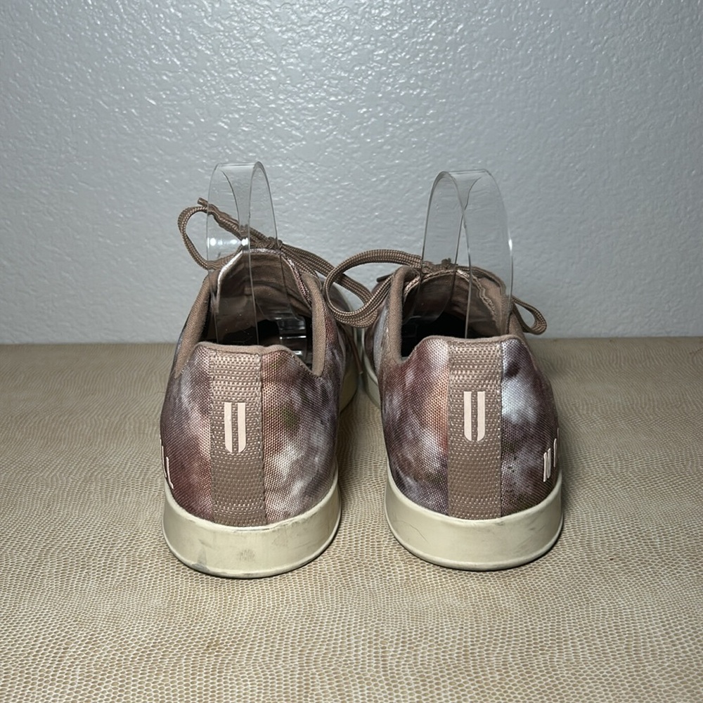 Nobull Women's Tie-Dye Canvas Trainer in Earth Tie-Dye 7.5 - Picture 13 of 16